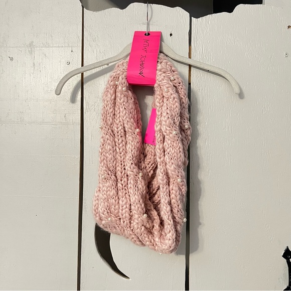 Betsey Johnson Pearly Infinity Snood Scarf Pink - Picture 2 of 8